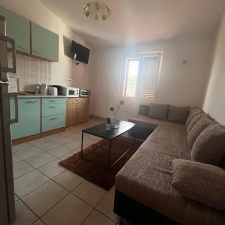 Sunny Apartment